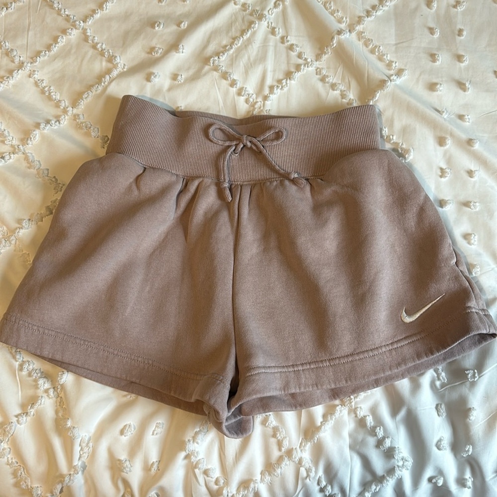 Nike Sportswear Women’s Phoenix Fleece High-Waisted Shorts